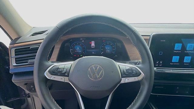 2024 Volkswagen Atlas SE
