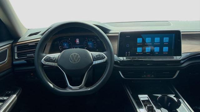 2024 Volkswagen Atlas SE