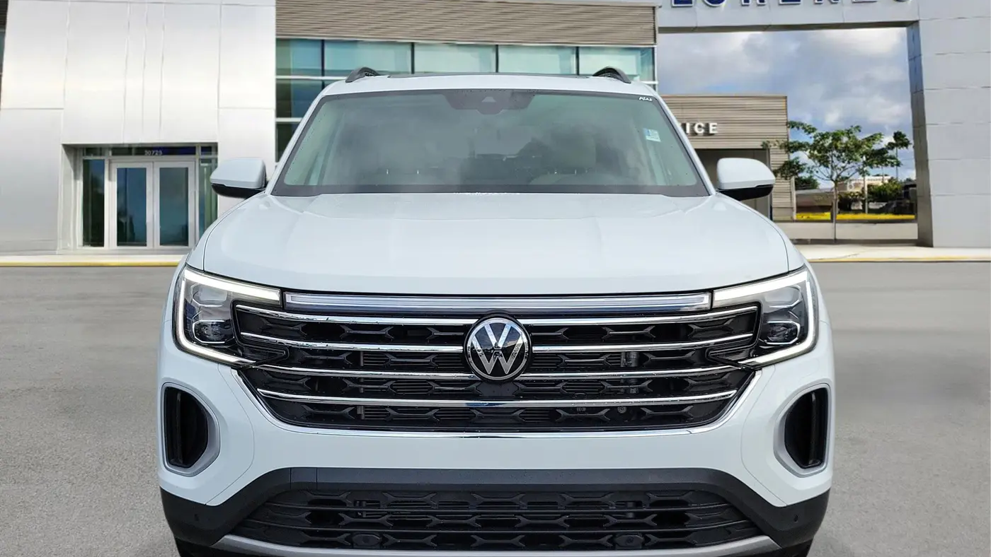2025 Volkswagen Atlas SE