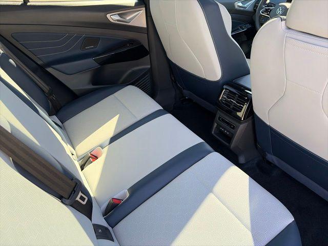 2025 Volkswagen Id.4 - $38,050