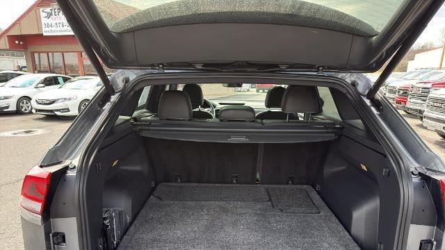 2023 Volkswagen Atlas Cross Sport SE 4Motion