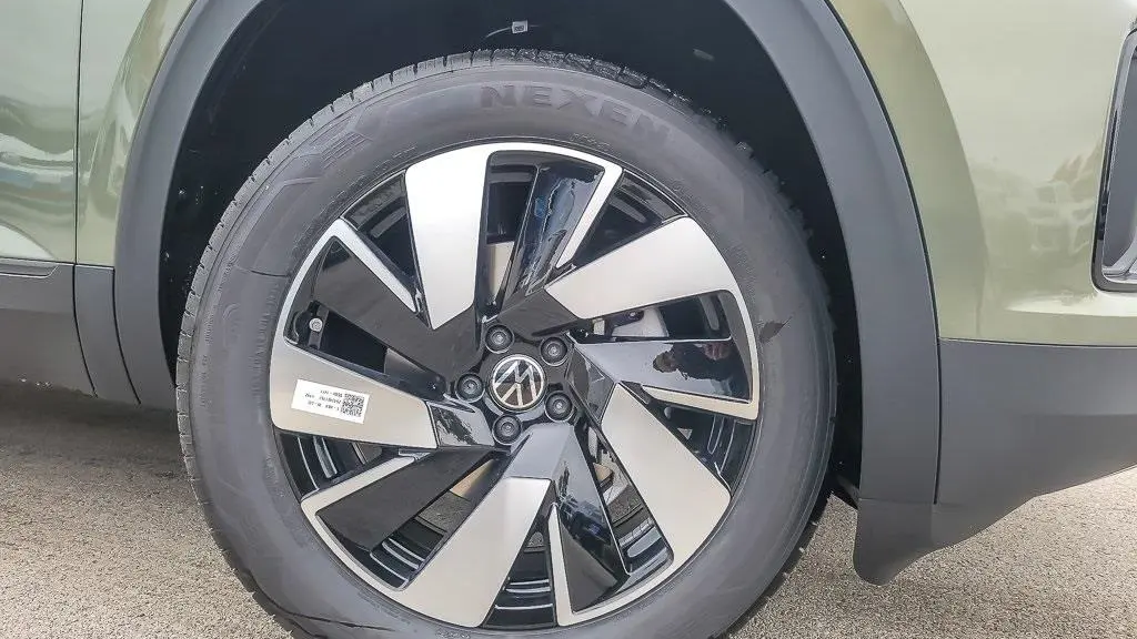 2026 Volkswagen Atlas Cross Sport SE 4Motion