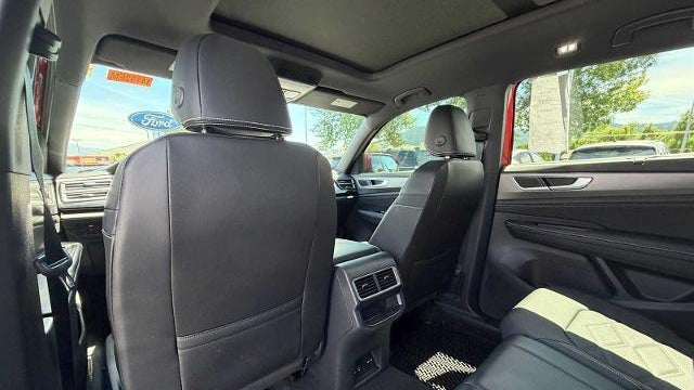 2024 Volkswagen Atlas Cross Sport SE 4Motion