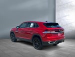 2024 Atlas Cross Sport Thumbnail 4