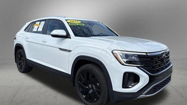 2025 Volkswagen Atlas Cross Sport SE 4Motion