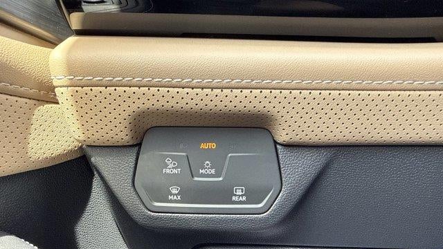 2025 Volkswagen Atlas Cross Sport SE 4Motion