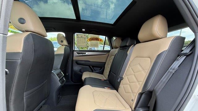 2025 Volkswagen Atlas Cross Sport SE 4Motion