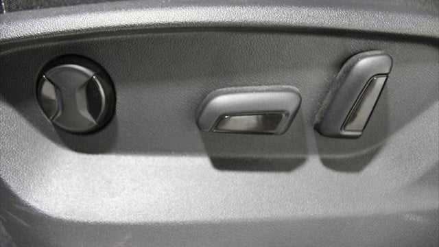 2025 Volkswagen Atlas Cross Sport SE 4Motion