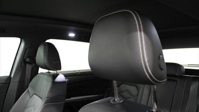 2025 Volkswagen Atlas Cross Sport SE 4Motion