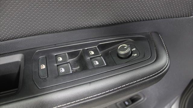 2025 Volkswagen Atlas Cross Sport SE 4Motion