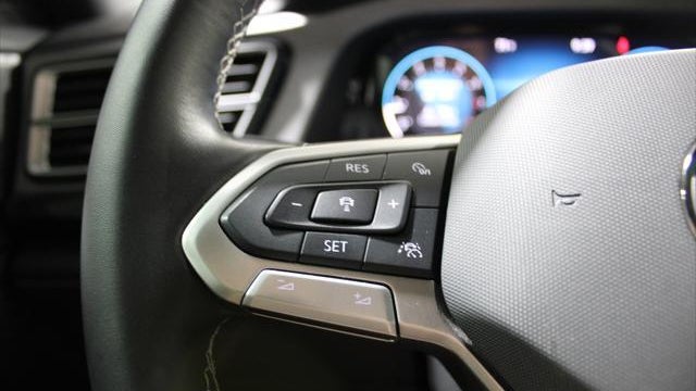 2025 Volkswagen Atlas Cross Sport SE 4Motion