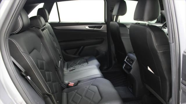 2025 Volkswagen Atlas Cross Sport SE 4Motion