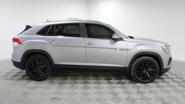 2025 Volkswagen Atlas Cross Sport SE 4Motion