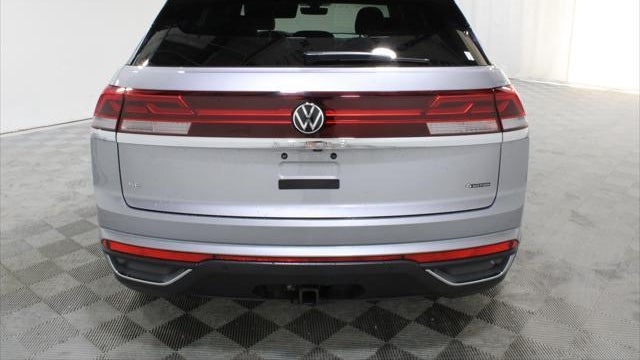 2025 Volkswagen Atlas Cross Sport SE 4Motion