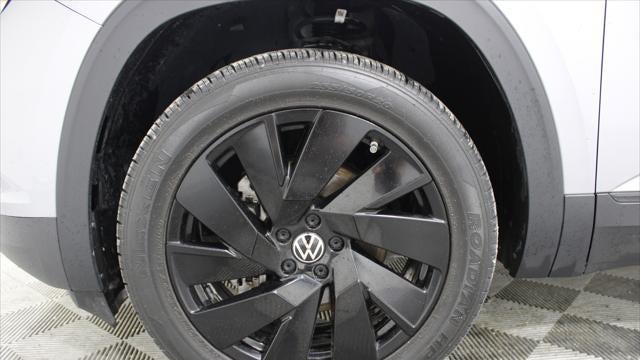 2025 Volkswagen Atlas Cross Sport SE 4Motion