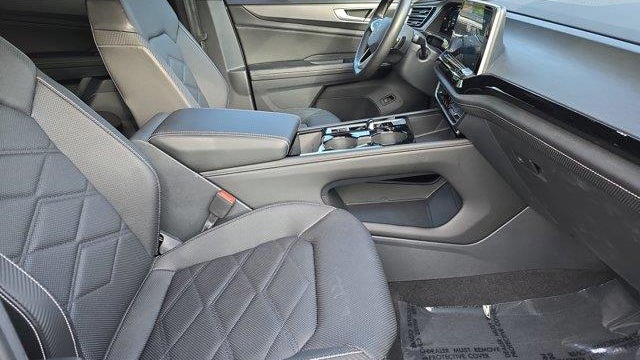 2024 Volkswagen Atlas Cross Sport SE 4Motion
