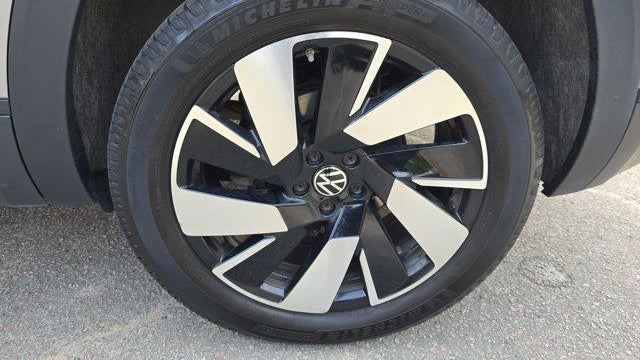 2024 Volkswagen Atlas Cross Sport SE 4Motion