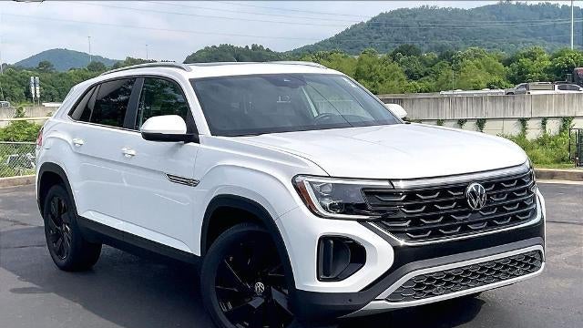 2025 Volkswagen Atlas Cross Sport SE 4Motion