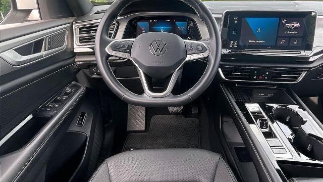 2025 Volkswagen Atlas Cross Sport SE 4Motion