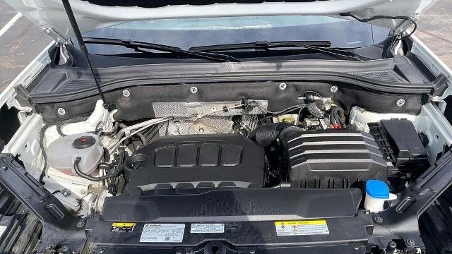 2025 Volkswagen Atlas Cross Sport SE 4Motion