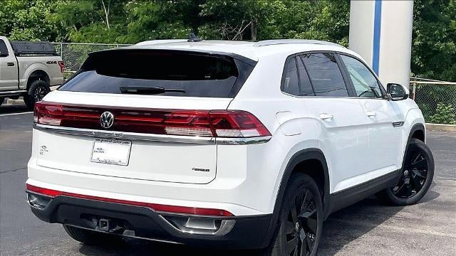 2025 Volkswagen Atlas Cross Sport SE 4Motion