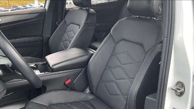 2025 Volkswagen Atlas Cross Sport SE 4Motion