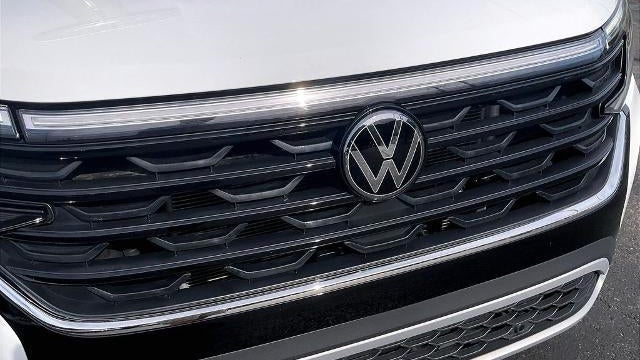 2025 Volkswagen Atlas Cross Sport SE 4Motion