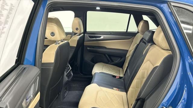 2025 Volkswagen Atlas Cross Sport SE 4Motion