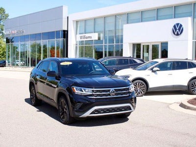 Photo of a 2023 Volkswagen Atlas Cross Sport AWD V6 SE 4motion 4DR SUV W/Technology for sale
