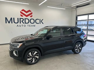 2026 Volkswagen Atlas with Deep Black Pearl Exterior