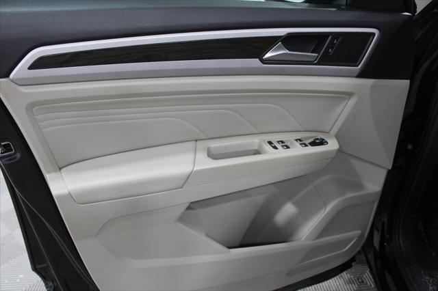 2022 Volkswagen Atlas - $29,998