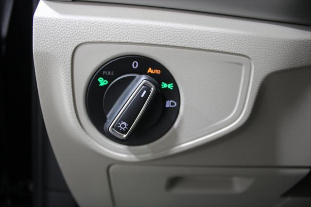 2022 Volkswagen Atlas - $29,998