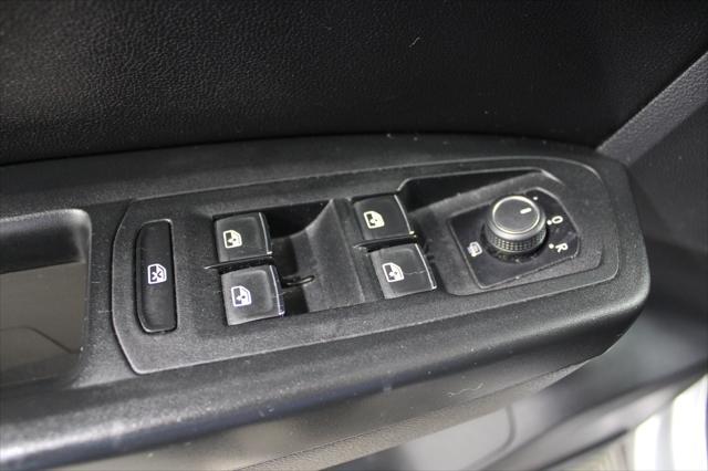 2018 Volkswagen Atlas - $17,992