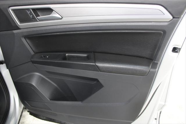 2018 Volkswagen Atlas - $17,992