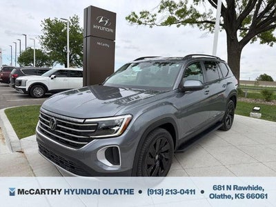 Photo of a 2024 Volkswagen Atlas AWD SE 4motion 4DR SUV W/Technology for sale