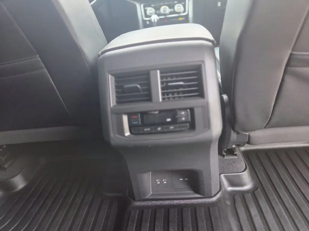 2022 Volkswagen Atlas - $20,577