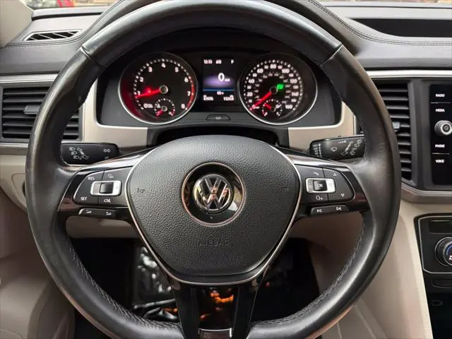 2018 Volkswagen Atlas - $16,399