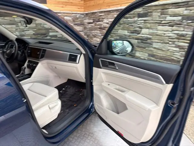 2018 Volkswagen Atlas - $16,399