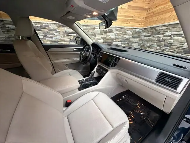 2018 Volkswagen Atlas - $16,399