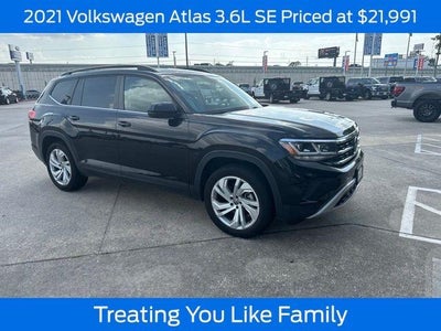 Photo of a 2021 Volkswagen Atlas AWD V6 SE 4motion 4DR SUV W/Technology (midyear Release) for sale
