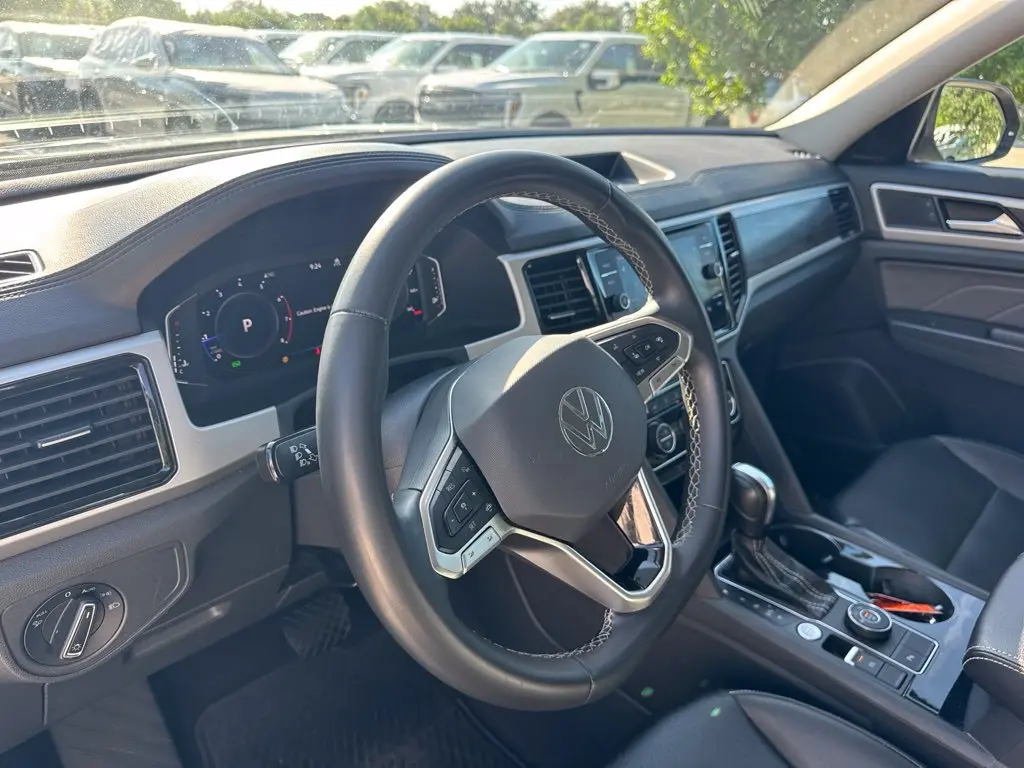 2022 Volkswagen Atlas - $15,235