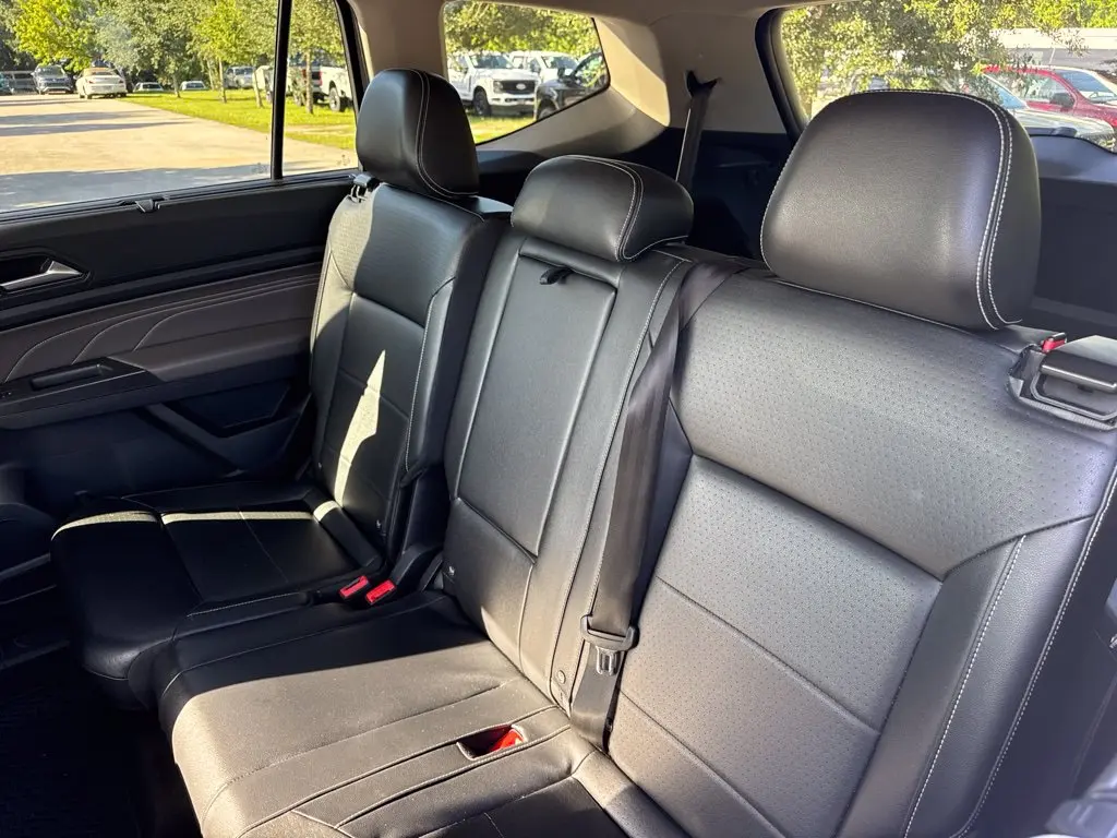 2022 Volkswagen Atlas - $15,235