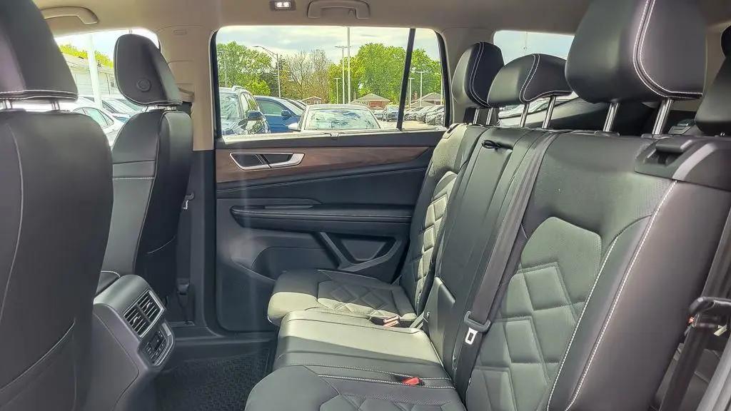 2024 Volkswagen Atlas SE 4Motion