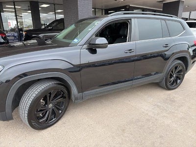 Photo of a 2022 Volkswagen Atlas AWD V6 SE 4motion 4DR SUV W/Technology for sale