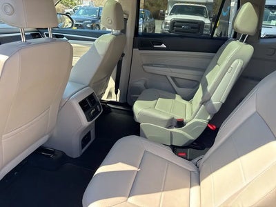 2022 Volkswagen Atlas AWD V6 SE 4motion 4DR SUV W/Technology