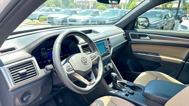 2022 Volkswagen Atlas Cross Sport SE 4Motion