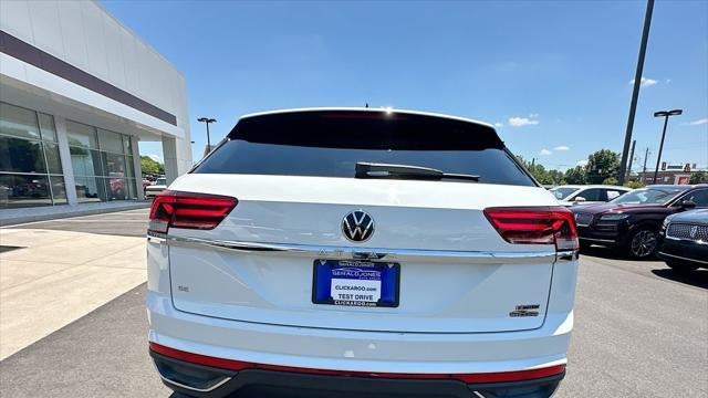 2022 Volkswagen Atlas Cross Sport SE 4Motion