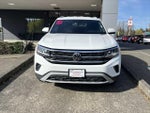 2023 Atlas Cross Sport Thumbnail 2