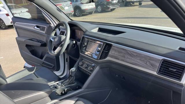 2023 Volkswagen Atlas Cross Sport SE 4Motion