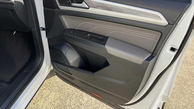 2023 Volkswagen Atlas Cross Sport SE 4Motion
